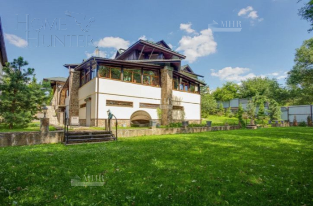 2-этажный коттедж 1 140 м² с отделкой