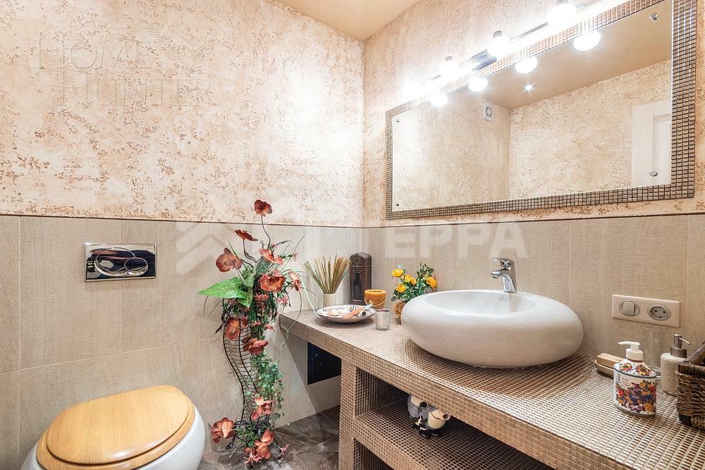 3-этажный коттедж 450 м² с отделкой