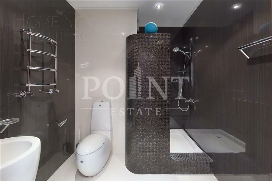 2-этажный таунхаус 460 м² с отделкой