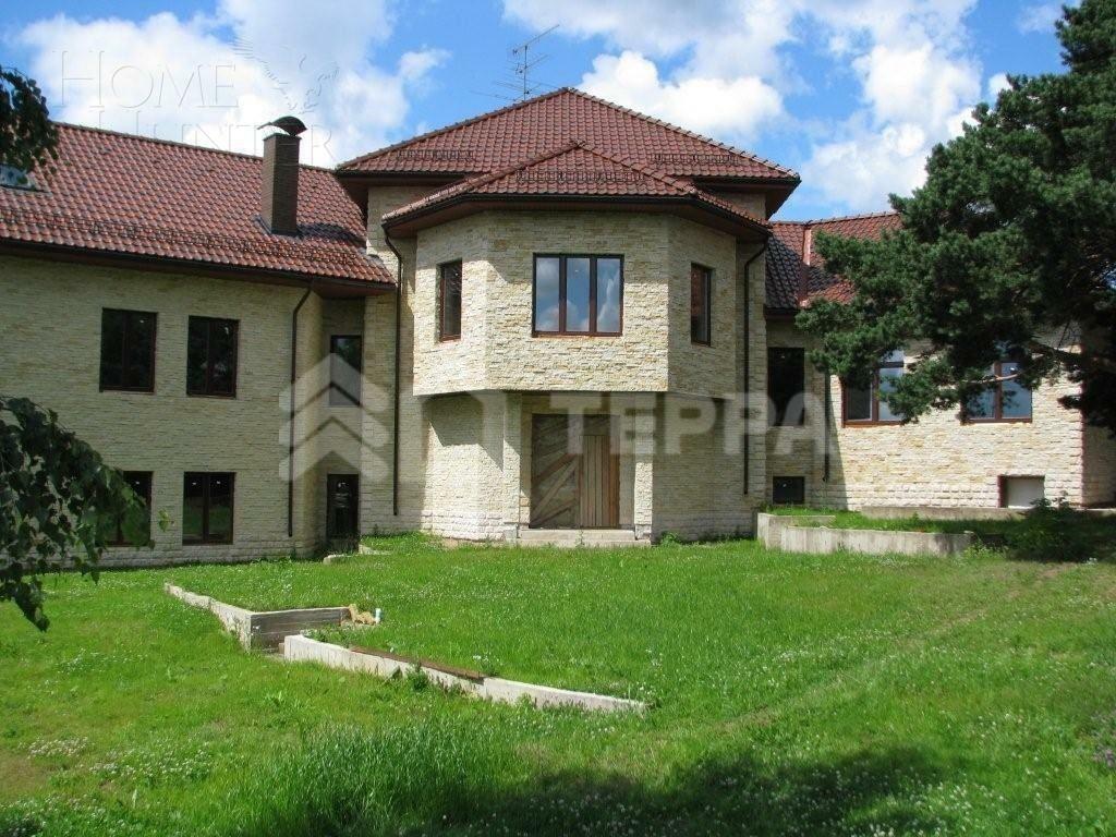 2-этажный коттедж 635.2 м² без отделки