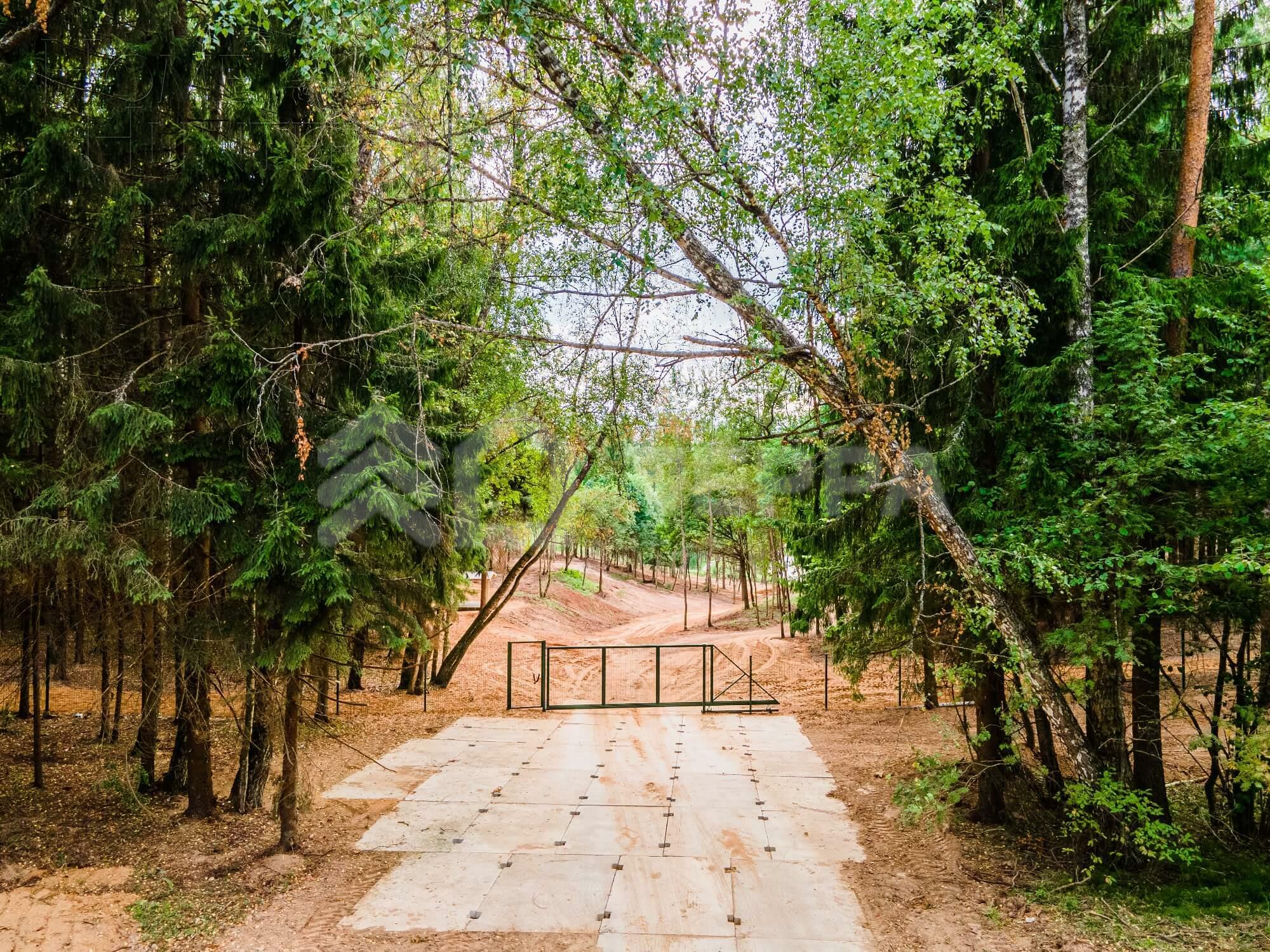 Участок 408 сот. в охраняемом поселке