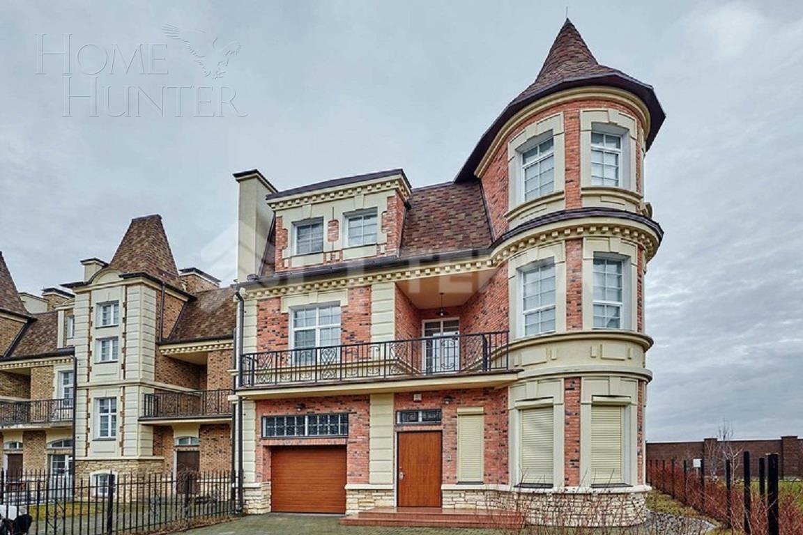 3-этажный таунхаус 370 м² с отделкой