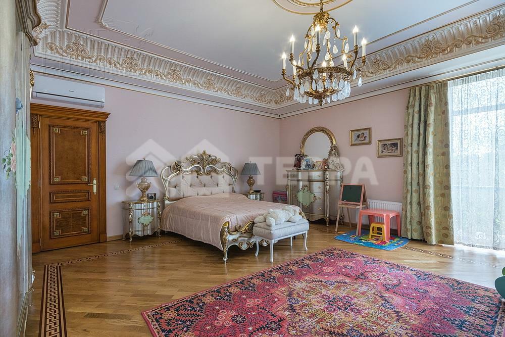 КОТТЕДЖ 2 000 м² с отделкой