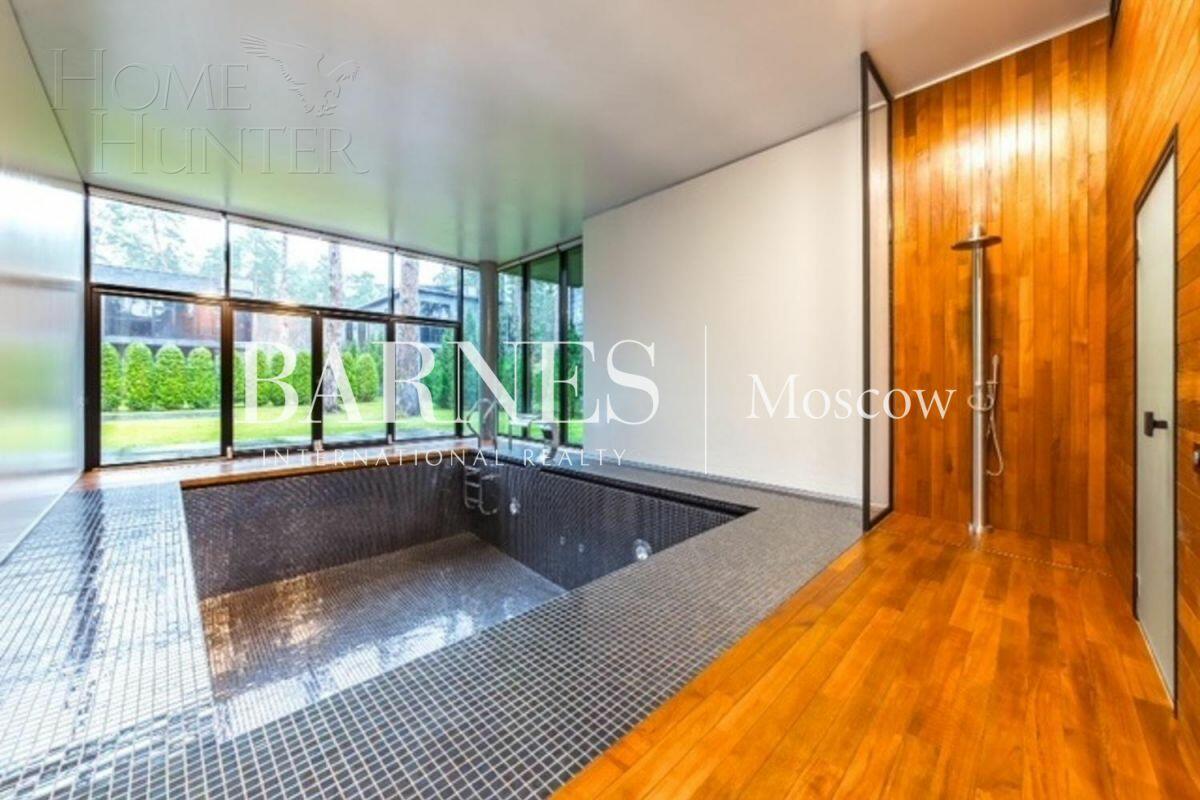 2-этажный коттедж 680 м² с отделкой