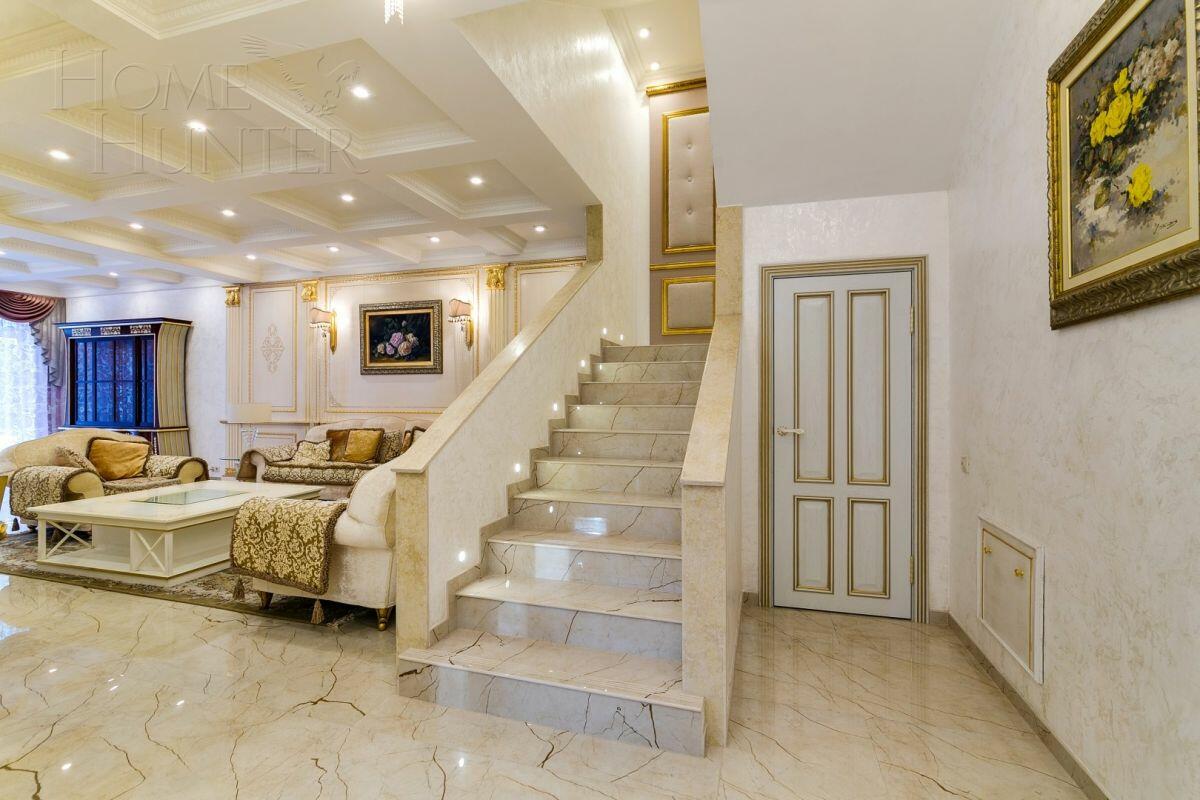 2-этажный таунхаус 385 м² с отделкой