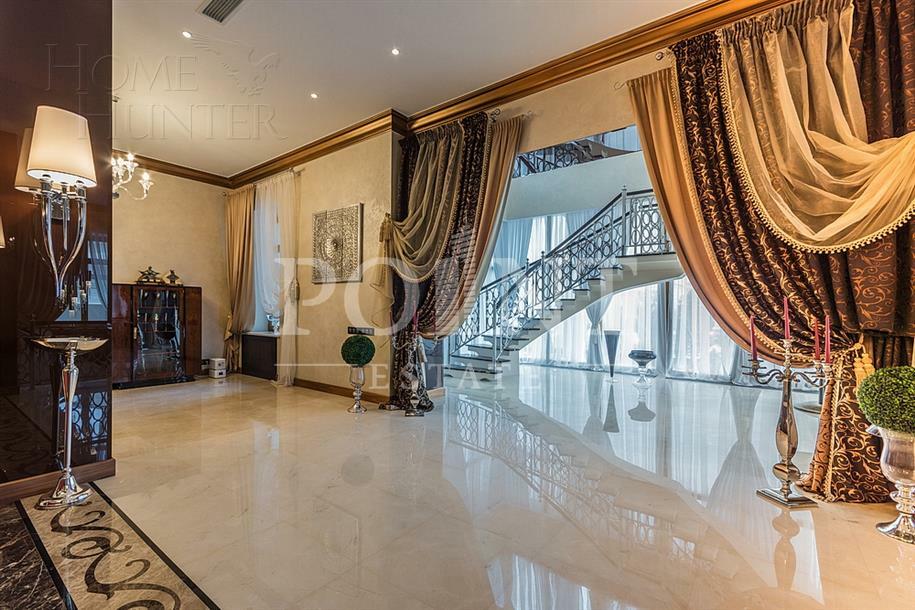 2-этажный коттедж 1 250 м² с отделкой