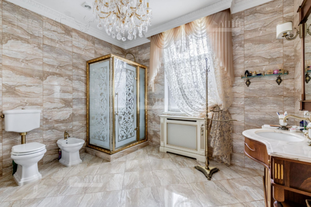 3-этажный коттедж 580 м² с отделкой