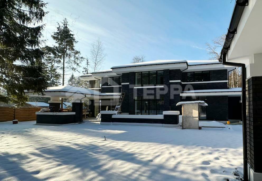 2-этажный коттедж 467 м² с отделкой