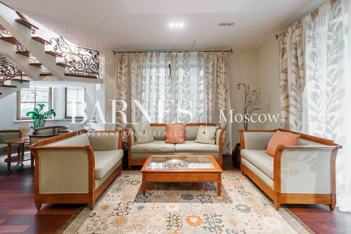 2-этажный коттедж 398.2 м² с отделкой