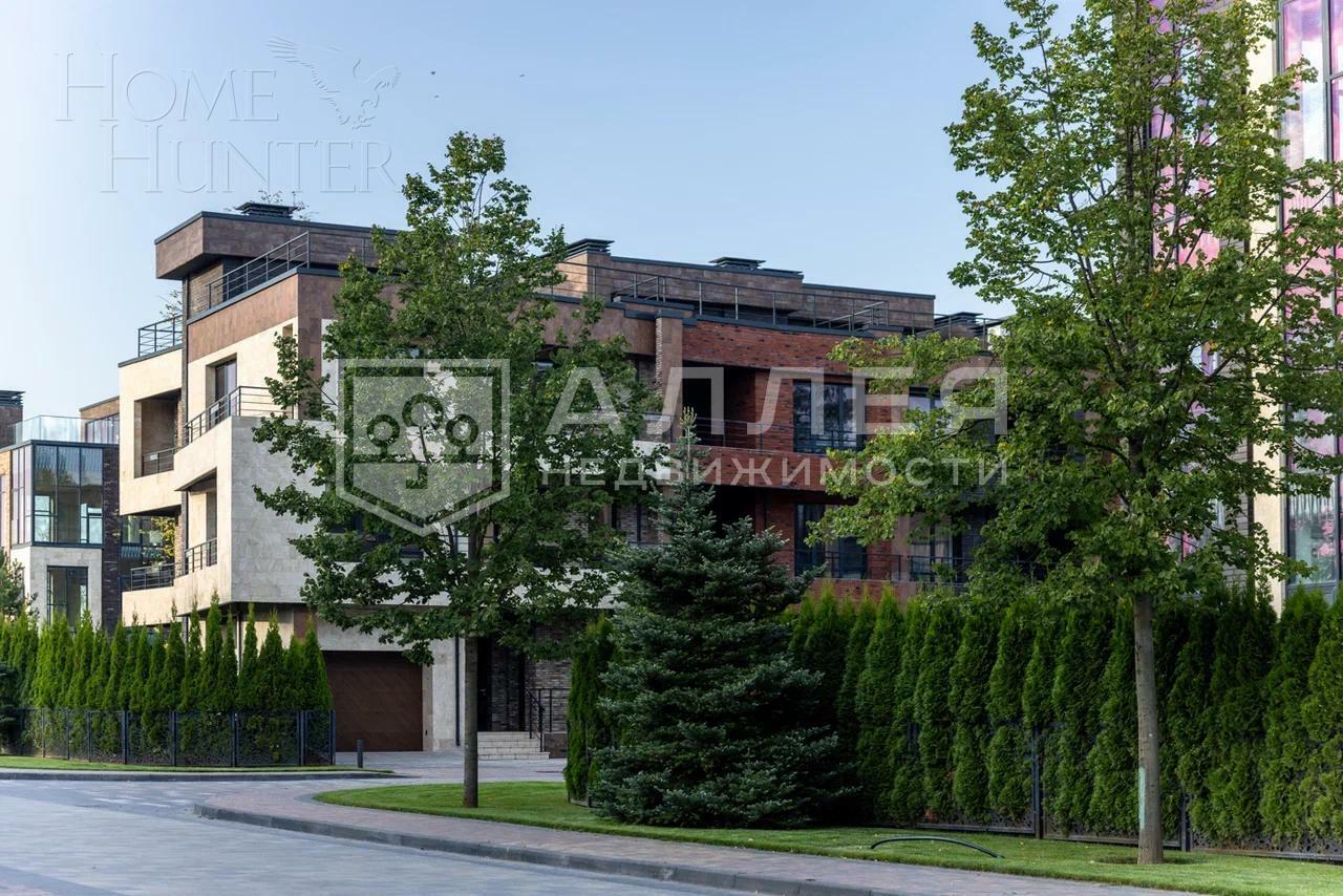 3-этажный таунхаус 244 м² с отделкой