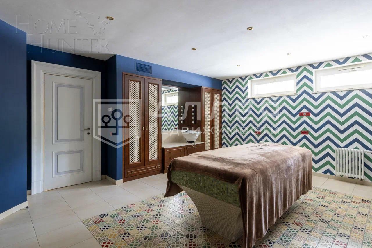 2-этажный коттедж 2 000 м² с отделкой