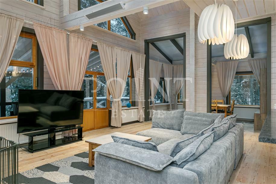 2-этажный коттедж 400 м² с отделкой