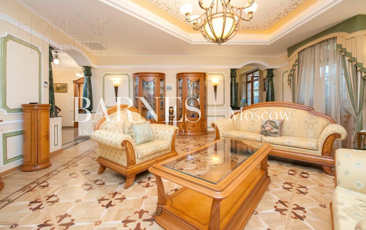 2-этажный коттедж 1 400 м² с отделкой