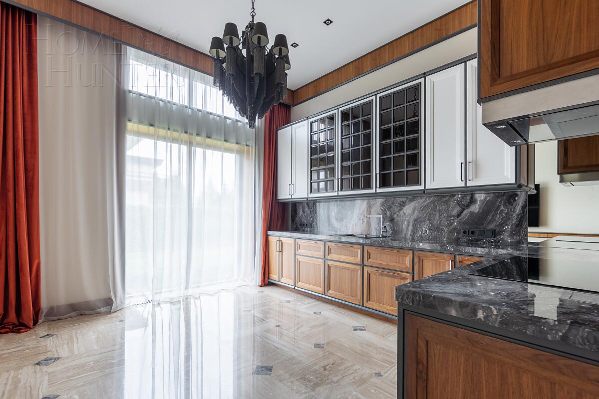 2-этажный коттедж 989.7 м² с отделкой