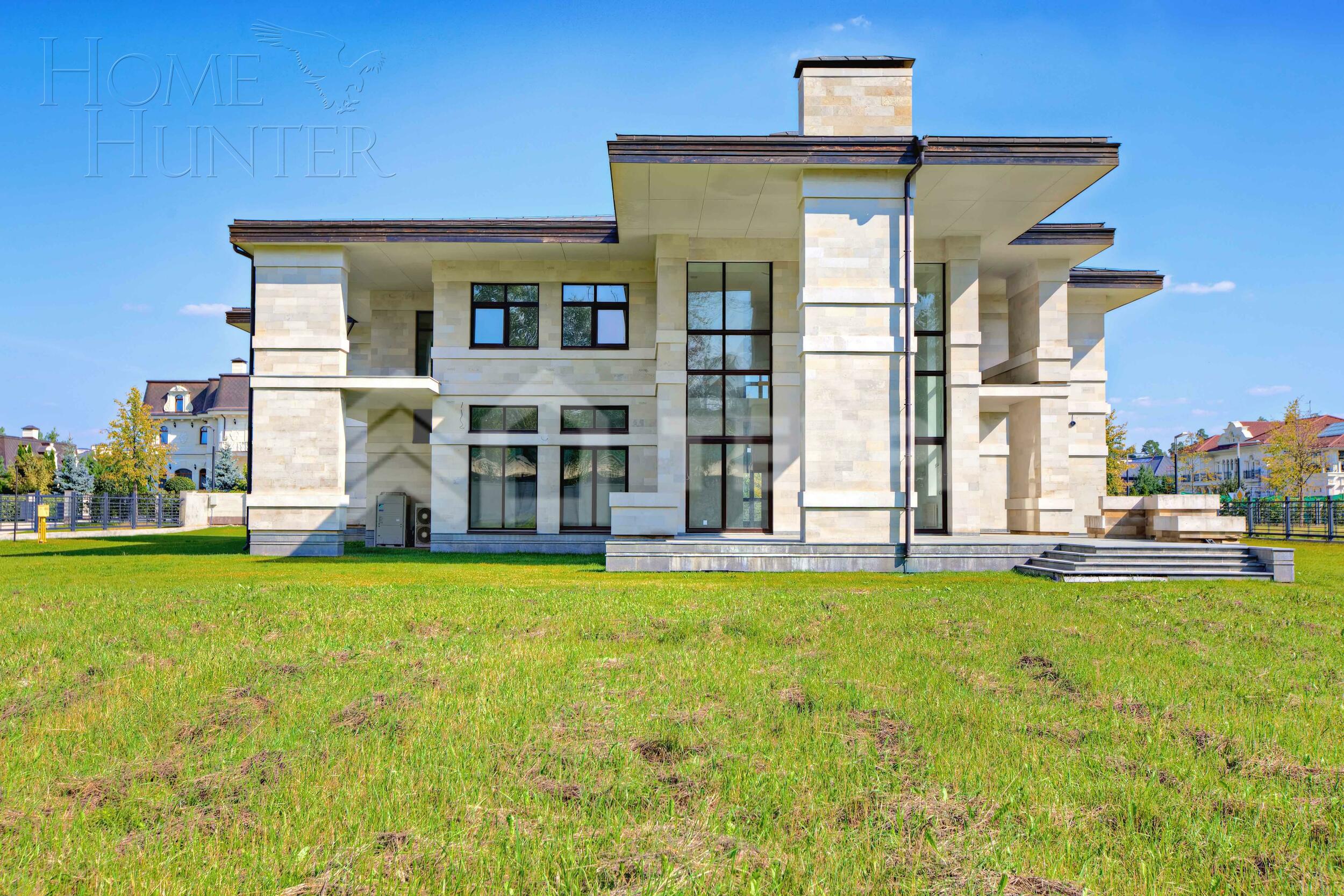 2-этажный коттедж 949 м² без отделки