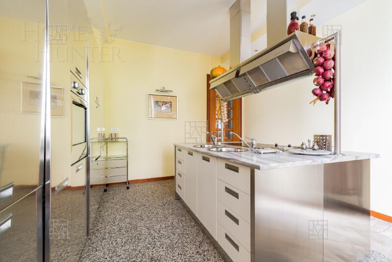 4-КОМН. КВАРТИРА С ОТДЕЛКОЙ 167 М² НА 2 ЭТАЖЕ