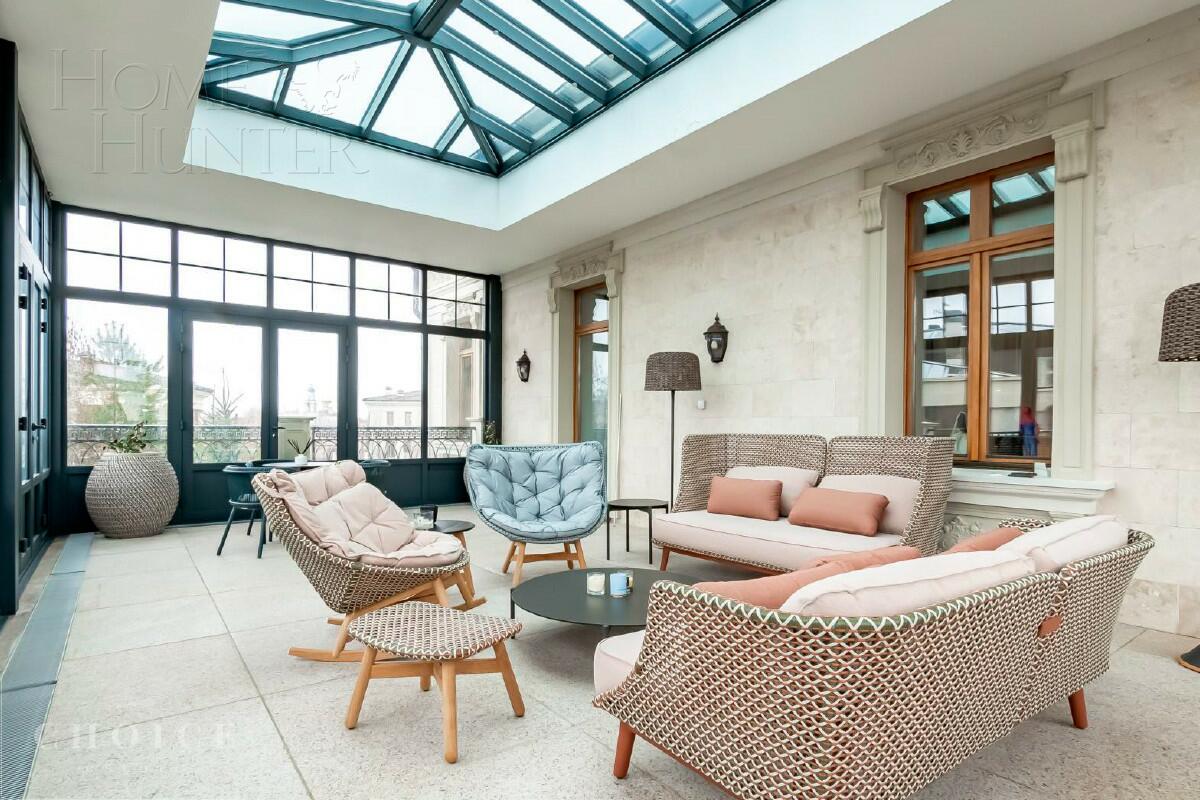 2-этажный коттедж 1 100 м² с отделкой