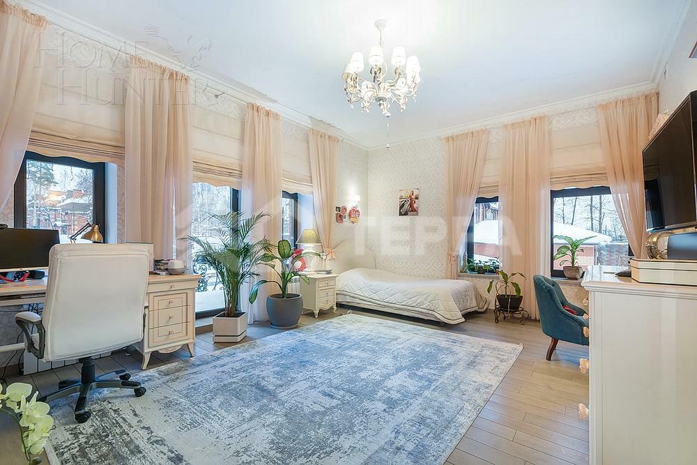 3-этажный коттедж 450 м² с отделкой