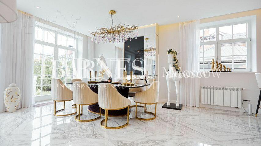 2-этажный коттедж 550 м² с отделкой