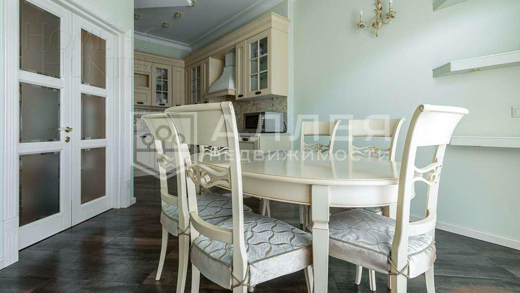 2-этажный таунхаус 300 м² с отделкой