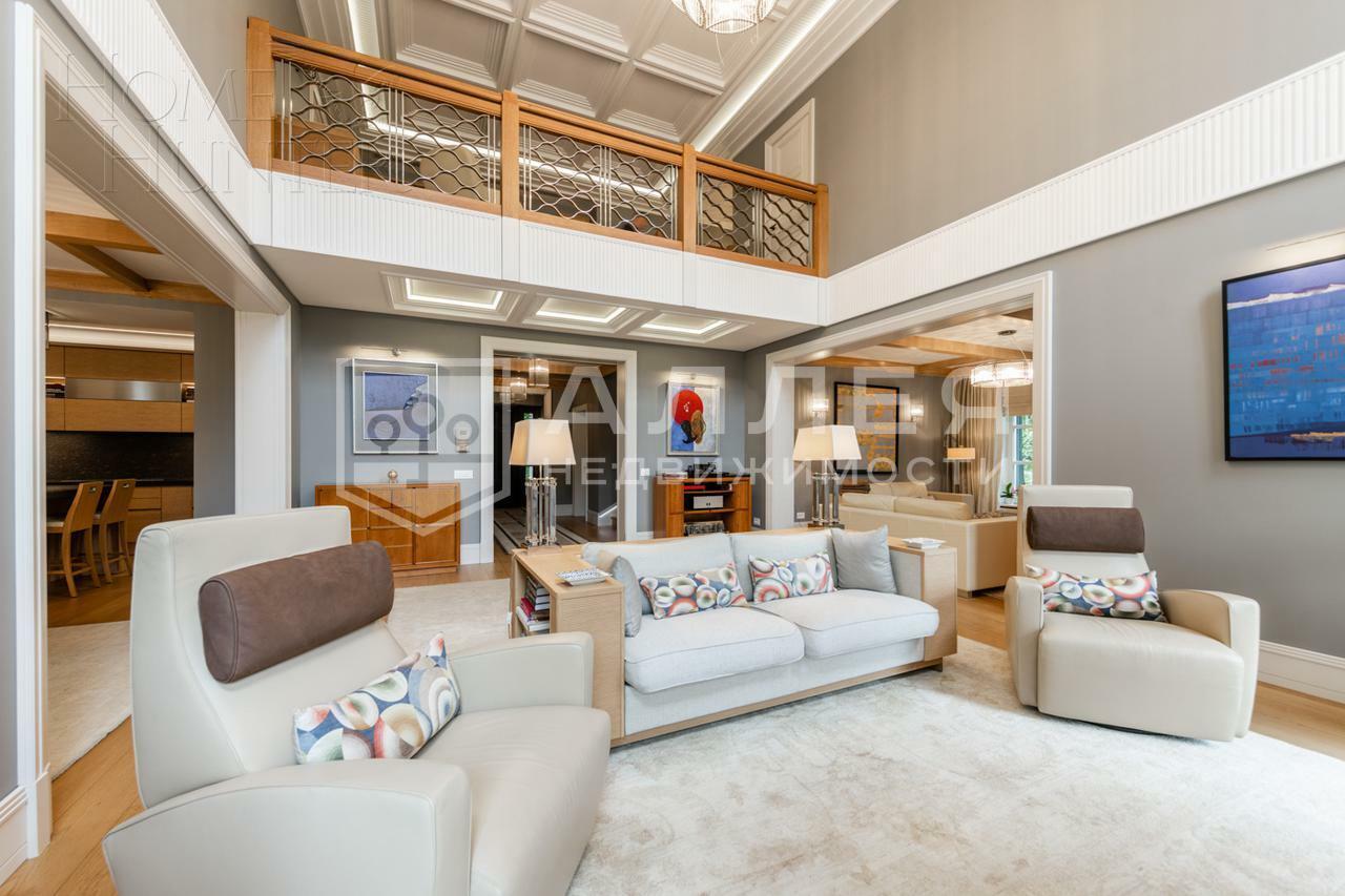 2-этажный коттедж 1 000 м² с отделкой