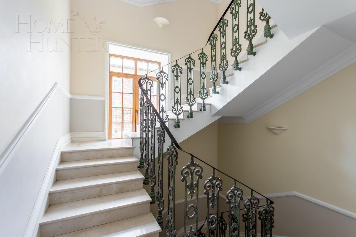 2-этажный коттедж 900 м² с отделкой