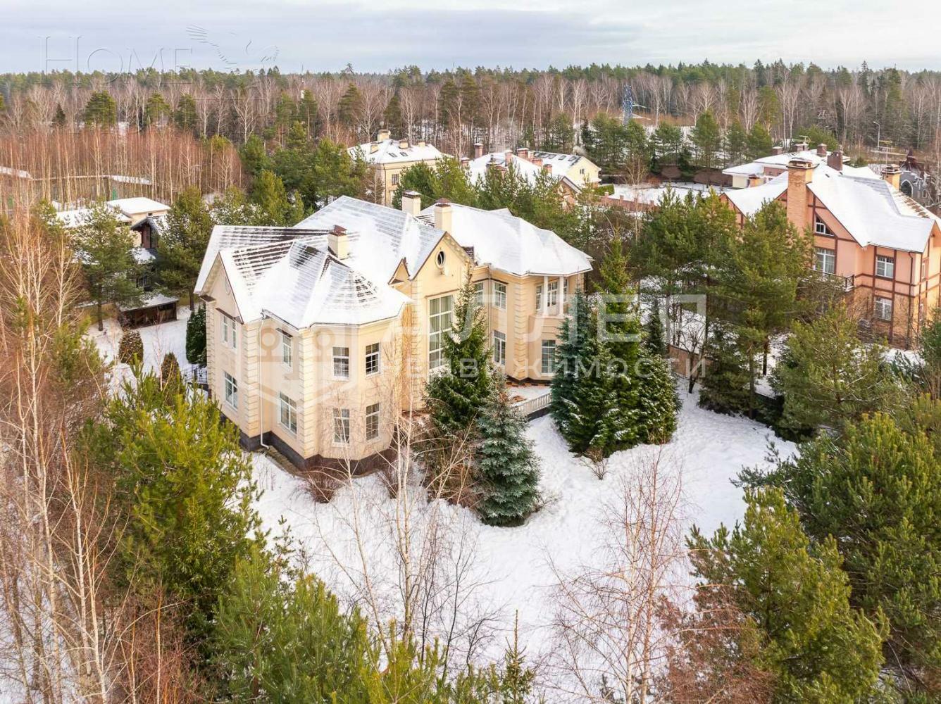 2-этажный коттедж 2 100 м² с отделкой