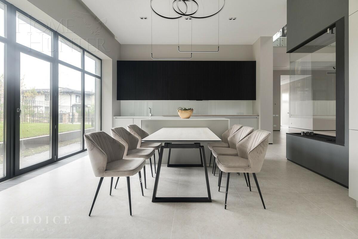 2-этажный коттедж 720 м² с отделкой