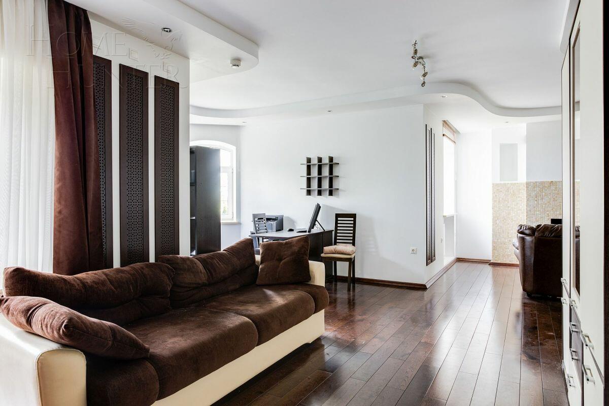 2-этажный коттедж 948 м² с отделкой