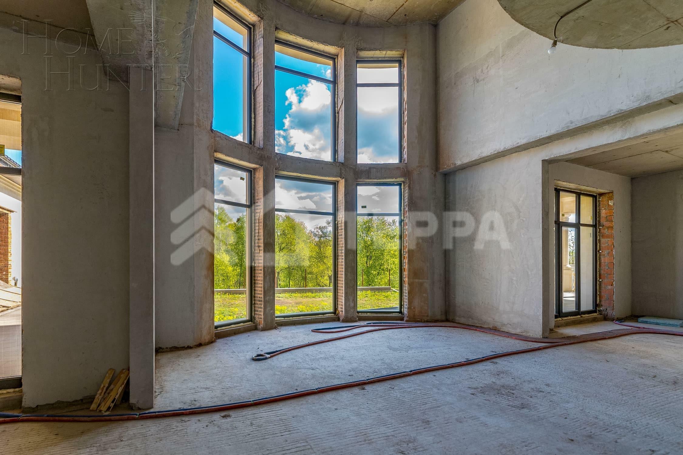 2-этажный коттедж 1 800 м² без отделки