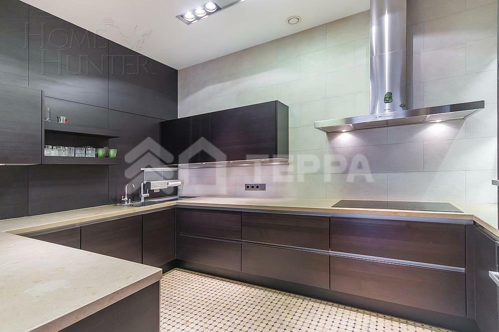 4-КОМН. КВАРТИРА С ОТДЕЛКОЙ 140 М² НА 3 ЭТАЖЕ