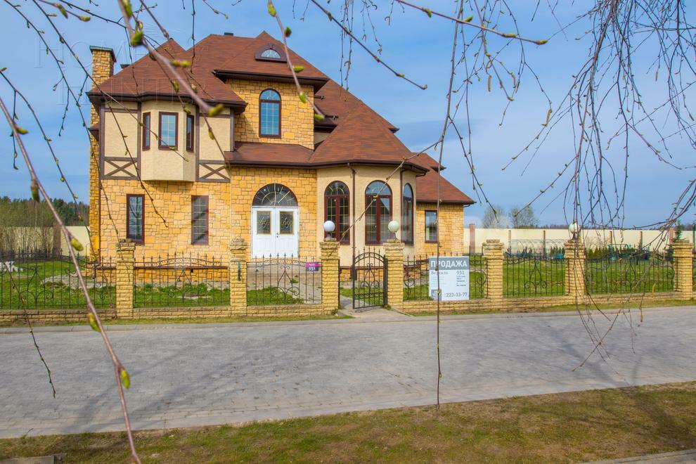 2-этажный коттедж 931 м² без отделки