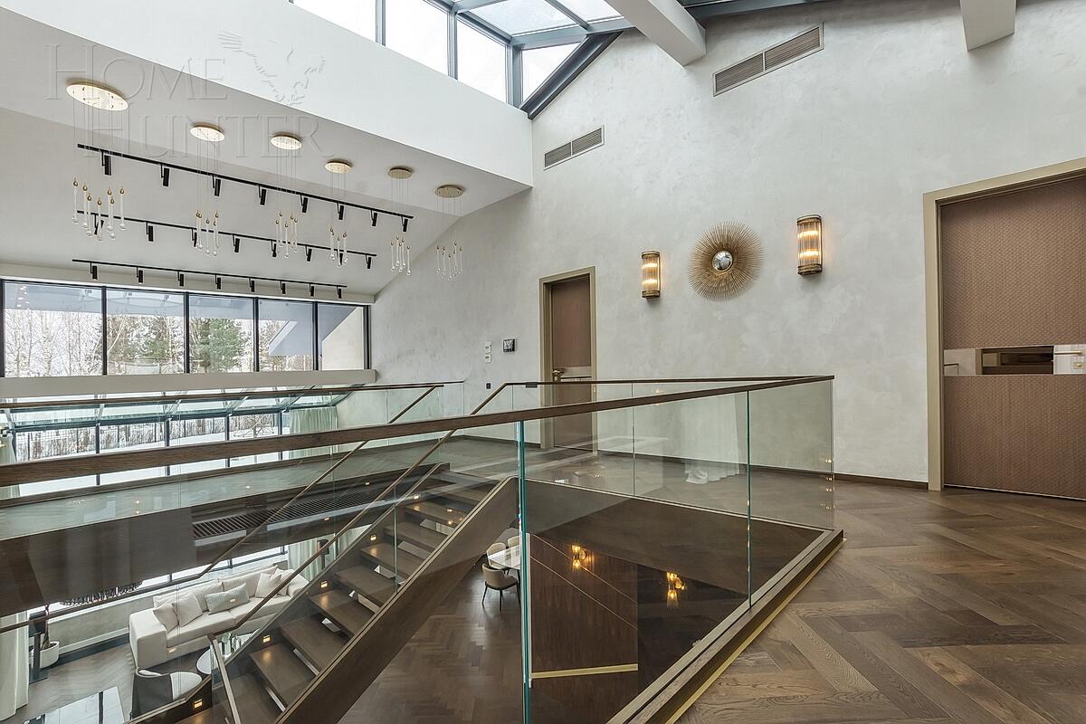 2-этажный коттедж 815 м² с отделкой