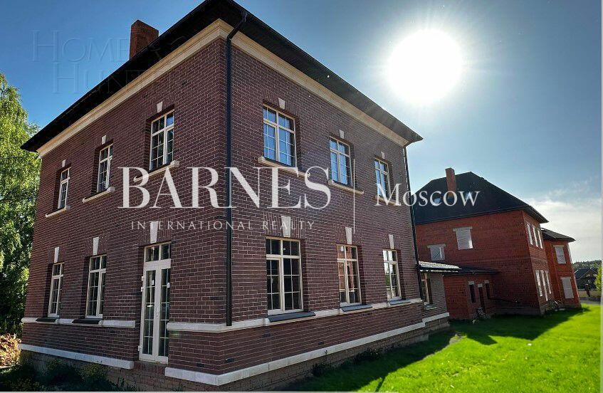 2-этажный коттедж 350 м² без отделки