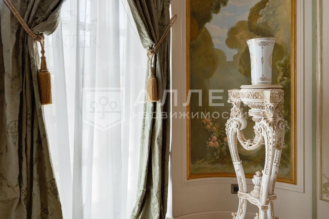 2-этажный коттедж 1 500 м² с отделкой