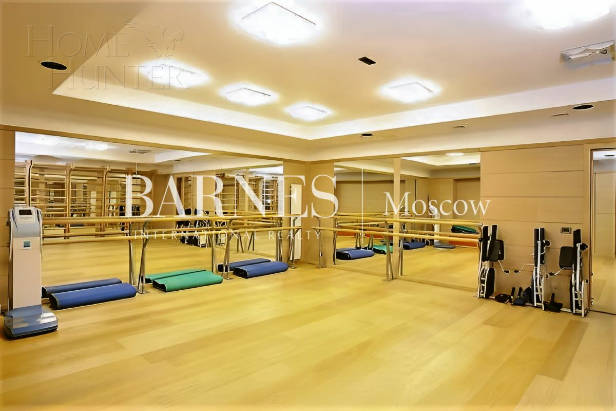 2-этажный коттедж 1 035 м² с отделкой