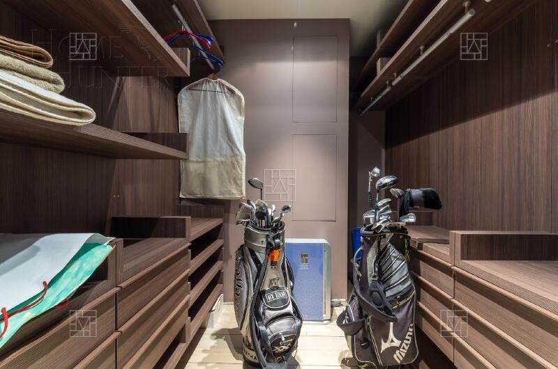 7-КОМН. КВАРТИРА С ОТДЕЛКОЙ 330 М² НА 2 ЭТАЖЕ