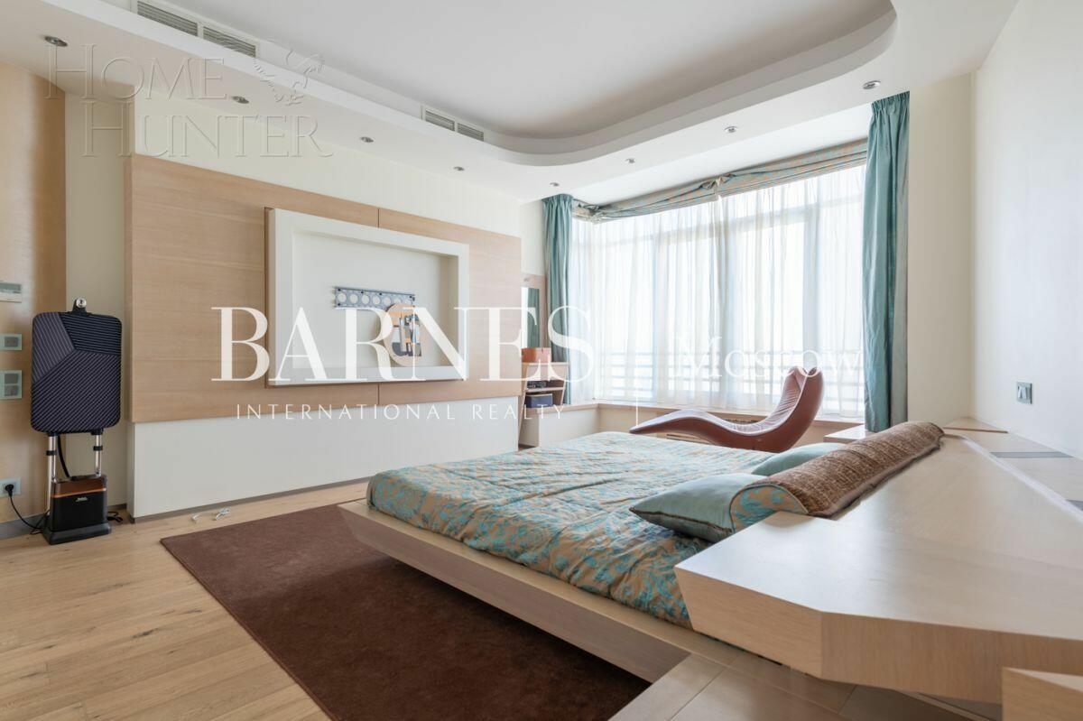 3-КОМН. КВАРТИРА С ОТДЕЛКОЙ 200.8 М² НА 5 ЭТАЖЕ