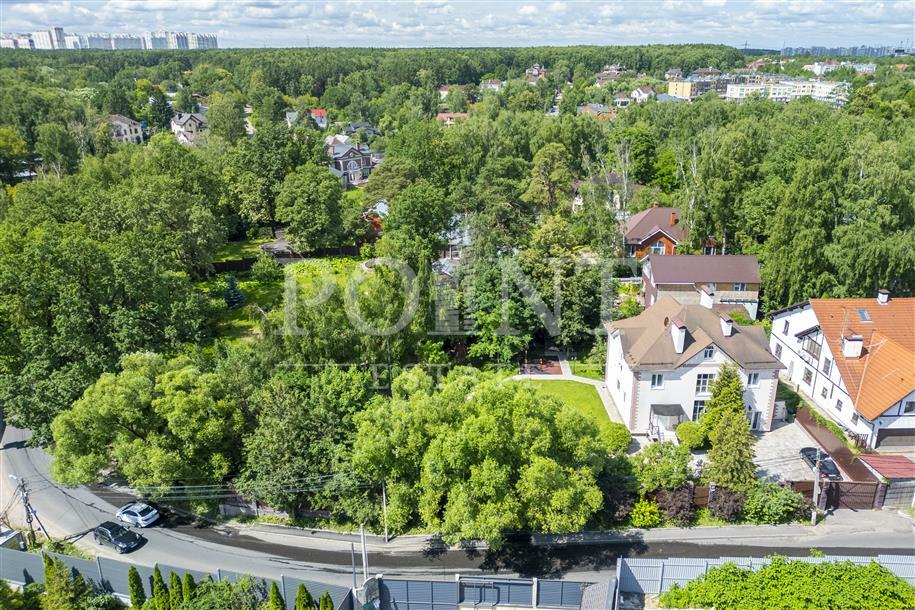 2-этажный коттедж 320 м² с отделкой