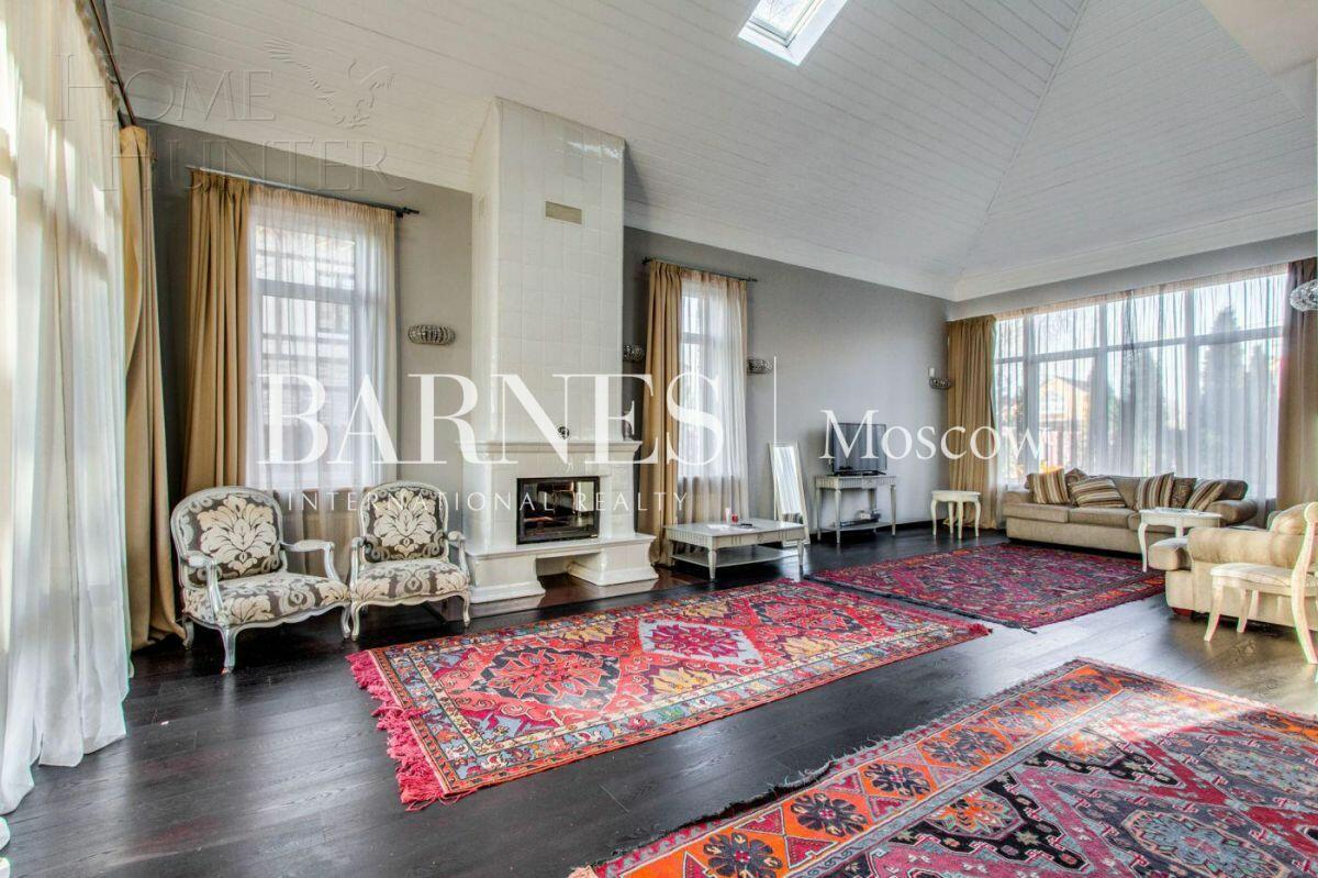 2-этажный коттедж 357 м² с отделкой