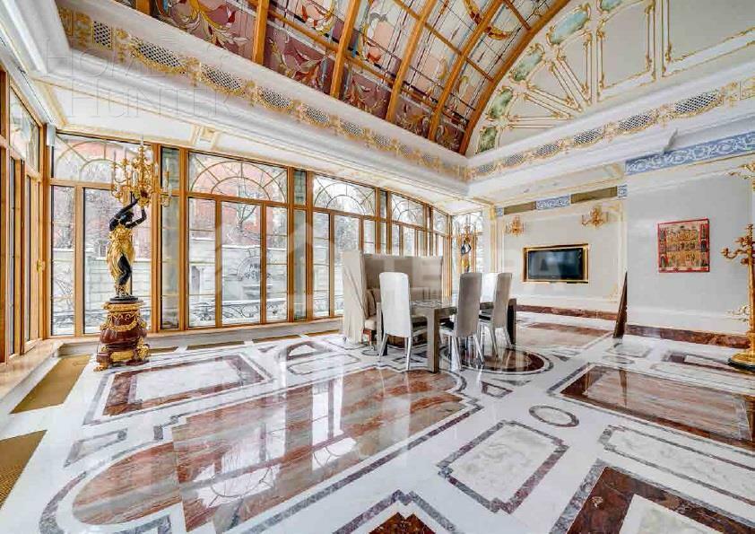 2-этажный коттедж 1 700 м² с отделкой