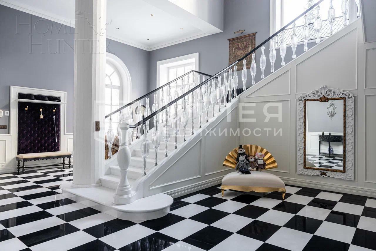 2-этажный коттедж 2 000 м² с отделкой