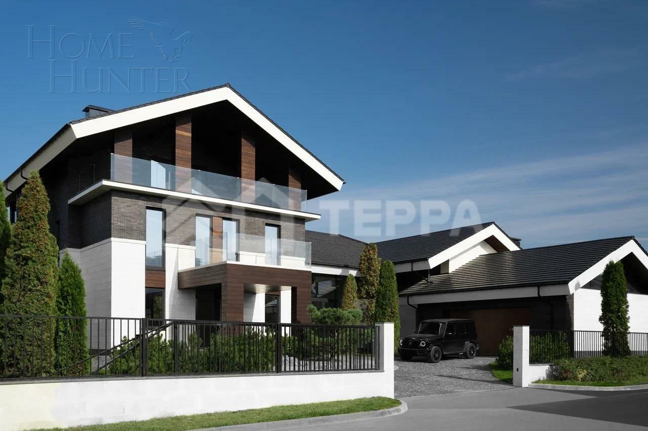 3-этажный коттедж 1 770 м² без отделки