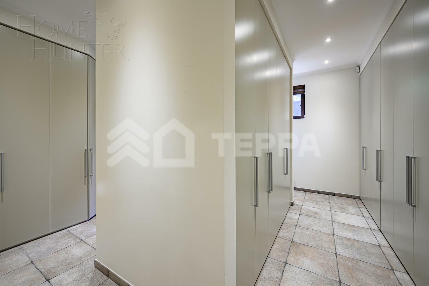 2-этажный коттедж 680 м² с отделкой