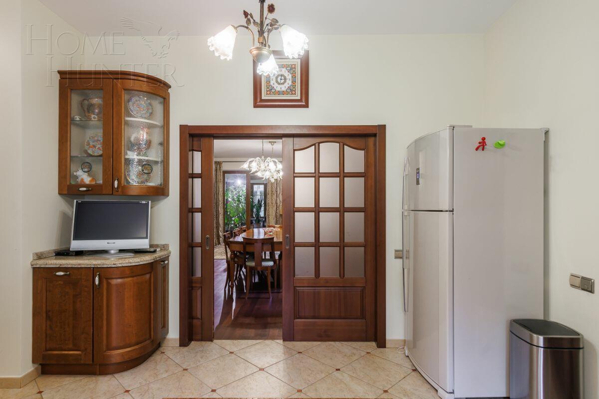 2-этажный коттедж 398.2 м² с отделкой