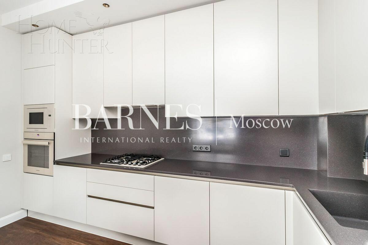 2-этажный коттедж 443 м² с отделкой