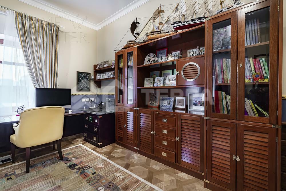 3-этажный коттедж 1 200 м² с отделкой