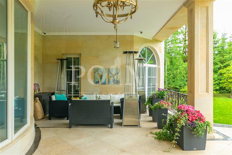 2-этажный коттедж 1 800 м² с отделкой