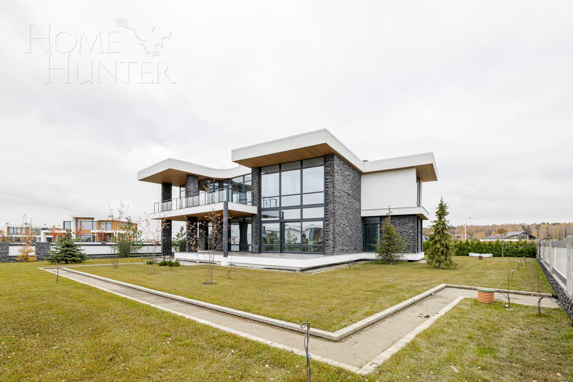 2-этажный коттедж 590 м² с отделкой