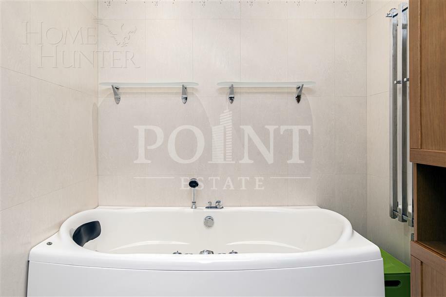 3-этажный таунхаус 350 м² с отделкой